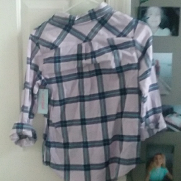 Shirt - Picture 2 of 2